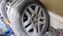 Продам диски с резиной 5x100 subaru