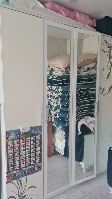 Продам спальный гарнитур