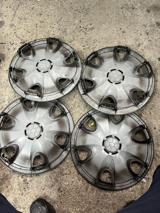 Тасове за BMW 17