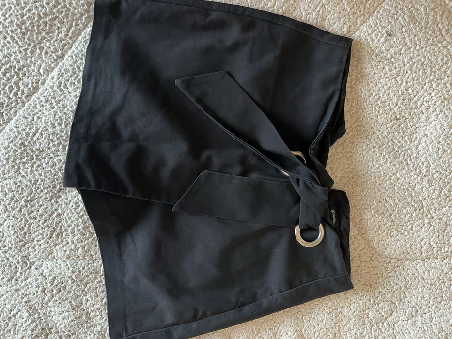 Pantaloni scurt Stradivarius M