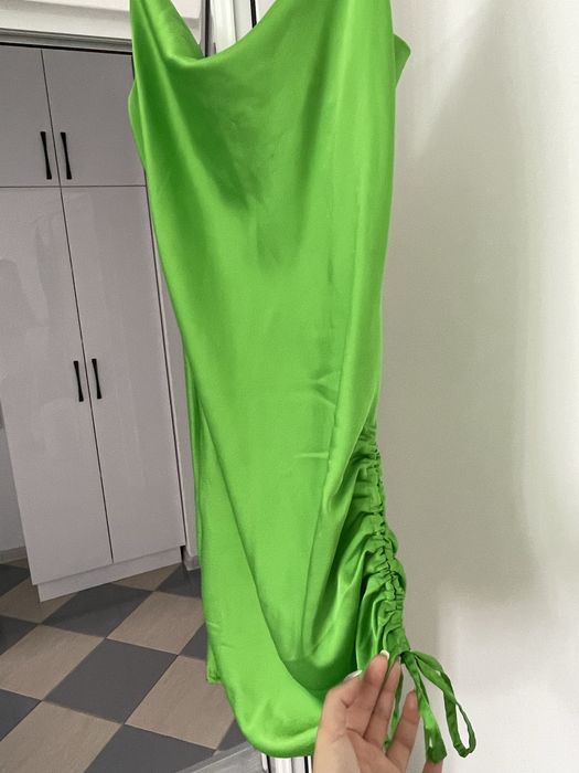 Официални къси рокли