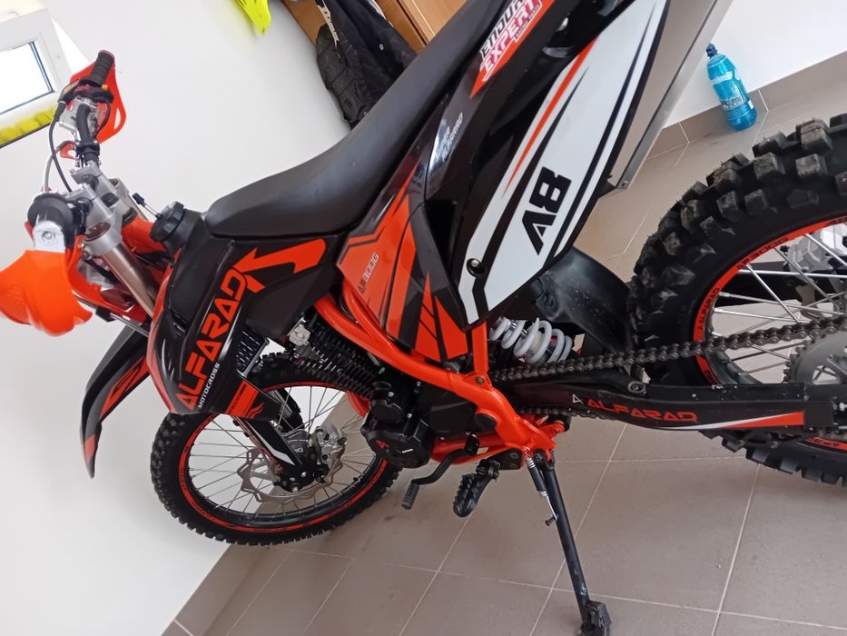 Motocross 300cc cu răcire pe ulei