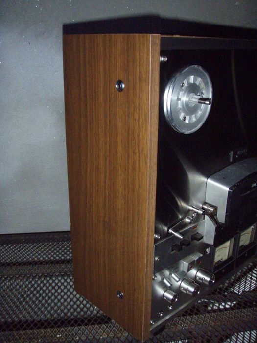 Sony TC-755 cu probleme, incomplet