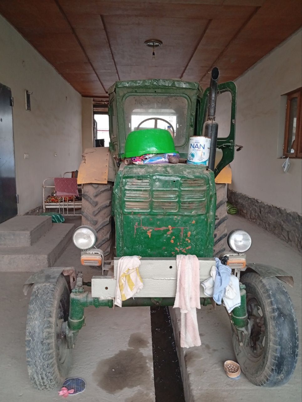 Texnika traktor t40