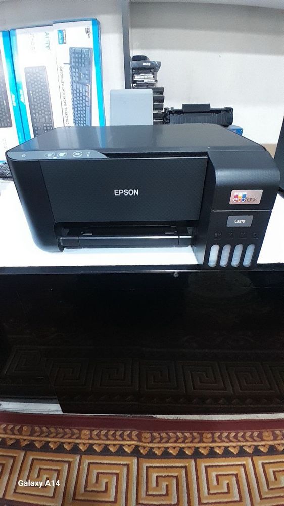 Epson L3210 sotiladi 3/1 rangli