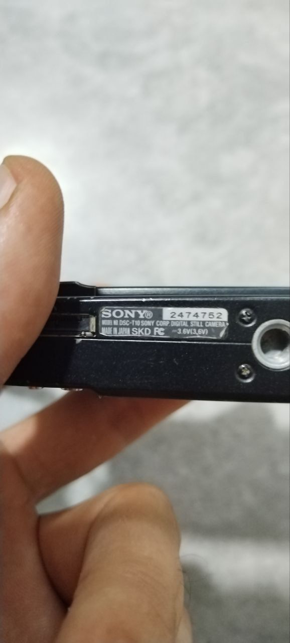 Продам срочно! Фотоаппарат Sony Cyber-shot DSC-T10