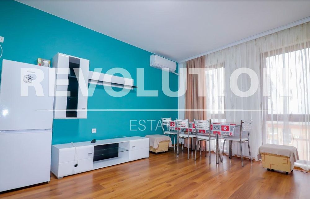 Тристаен апартамент в района на Възраждане 3!