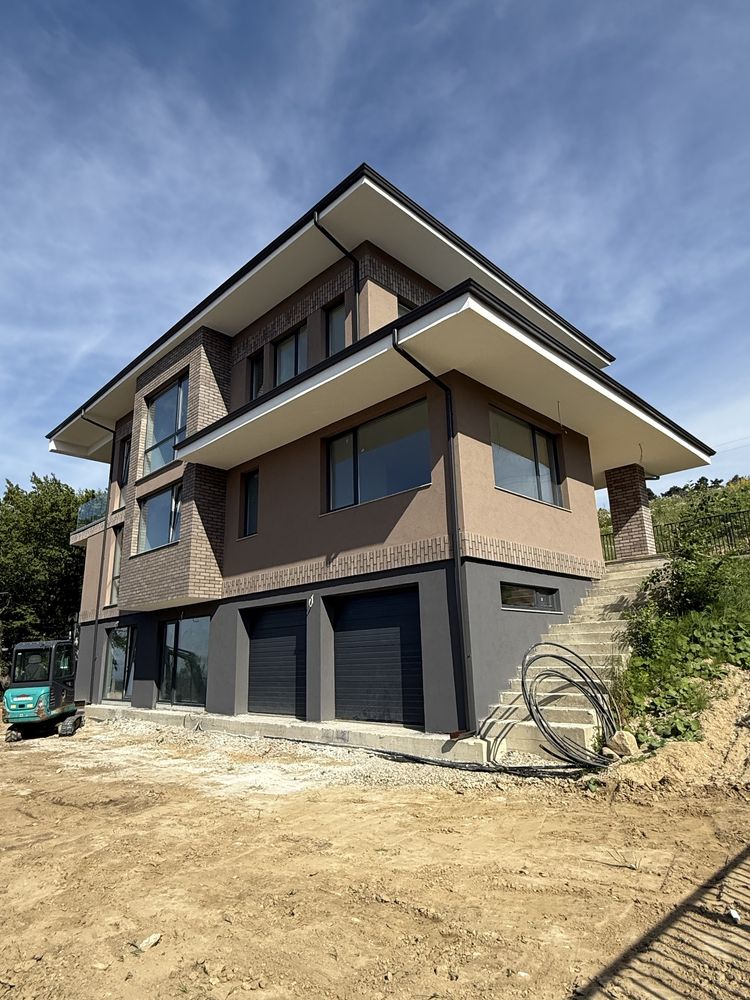 Vand casa individuala zona Wonderland Faget 300 MP utili teren 700 MP