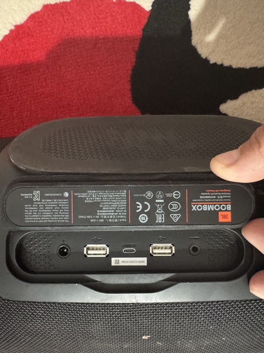 Boxa jbl boombox originala in stare foarte buna