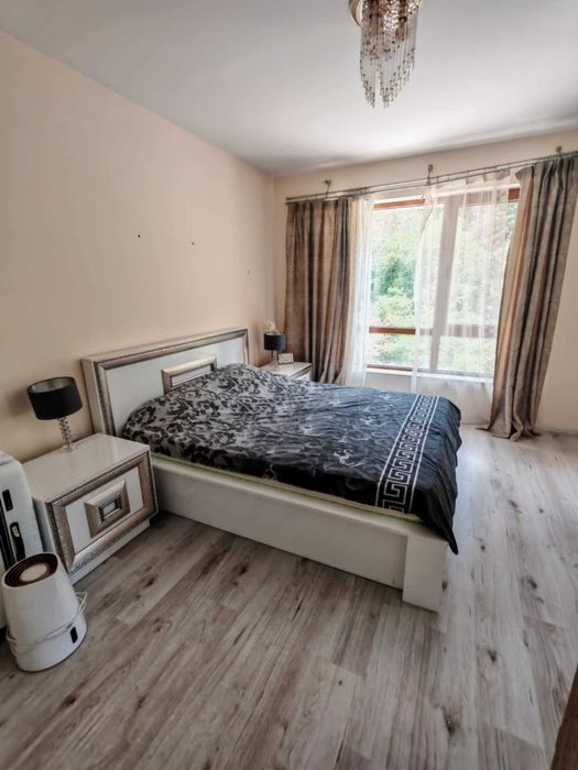 Уникален тристаен апартамент на 1 линия море