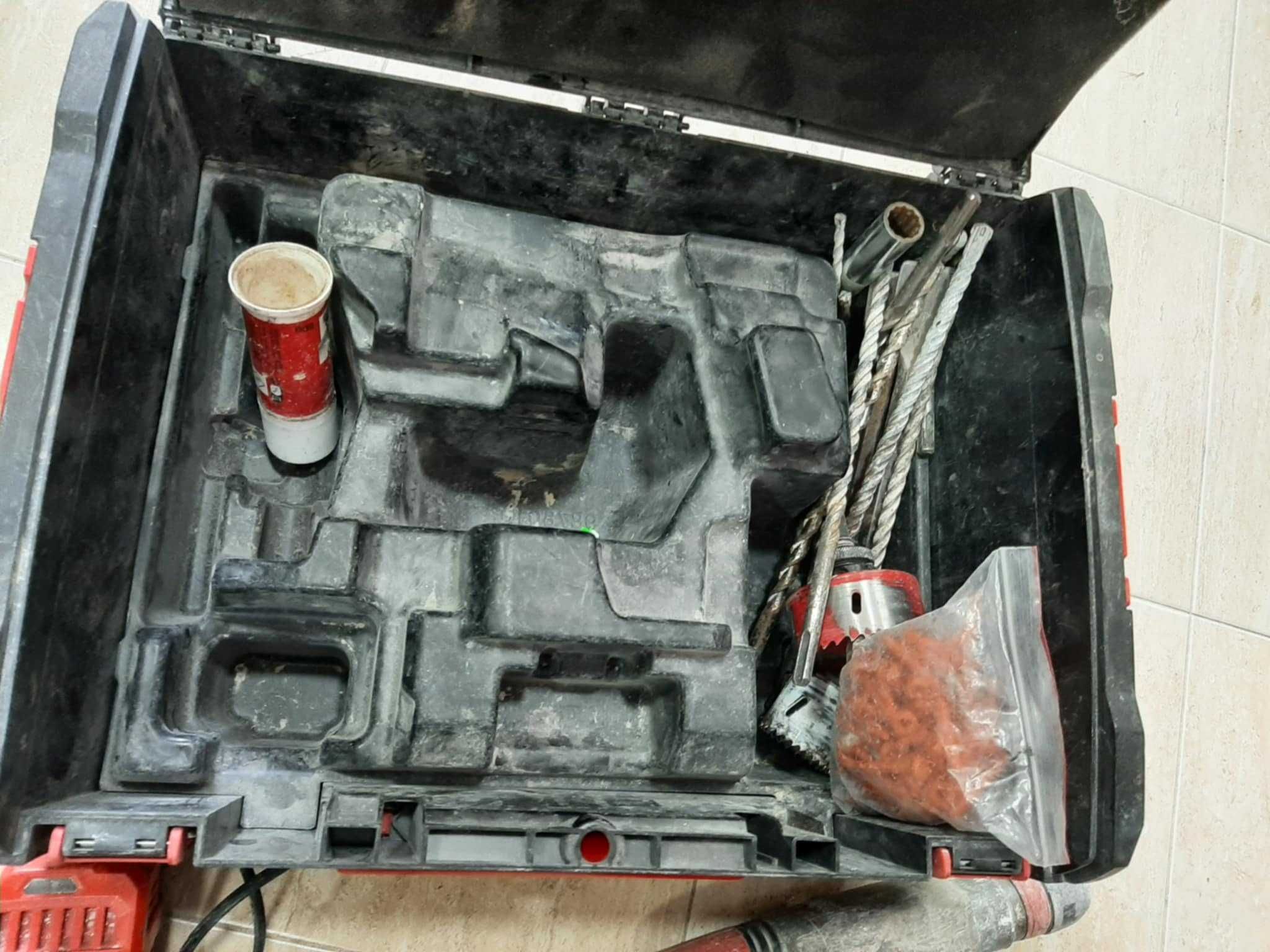 Безчетков перфоратор Milwaukee M18CHX 18V REDLITHIUM-ION