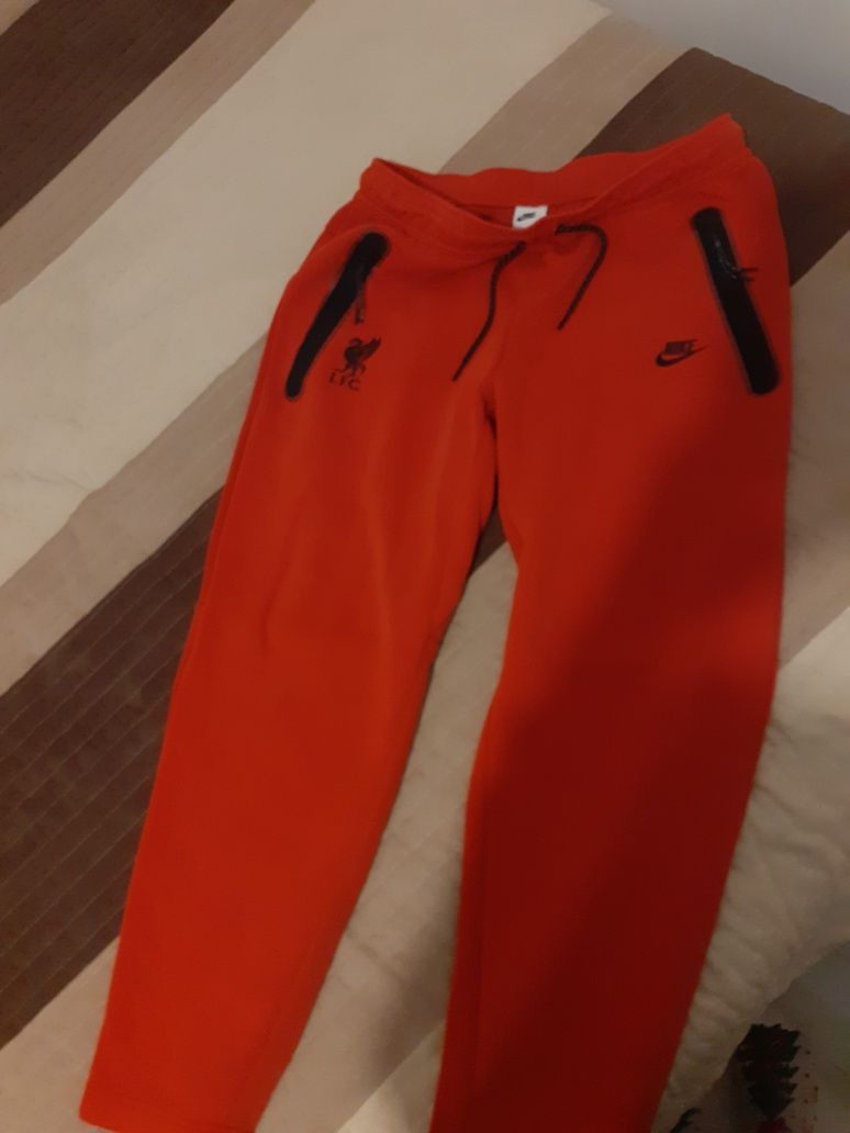 Pantaloni nike tech lfc