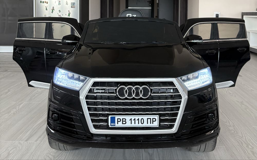 Акумулаторна кола ауди Q7