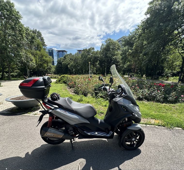 Piaggio mp3 300 hpe Akrapovic