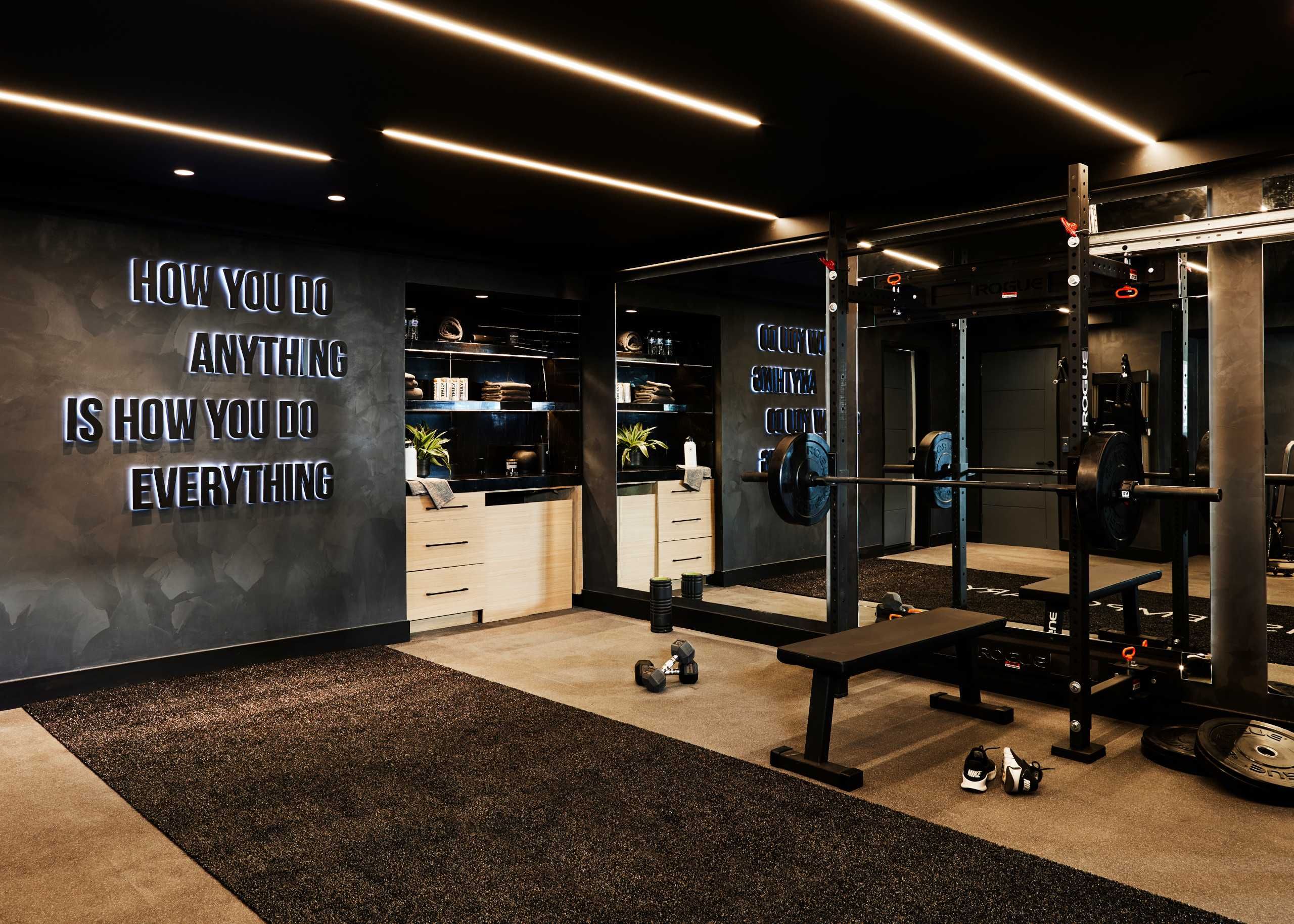 Фитнес зала, спортен център, студио за йога, търговско помещение, GYM