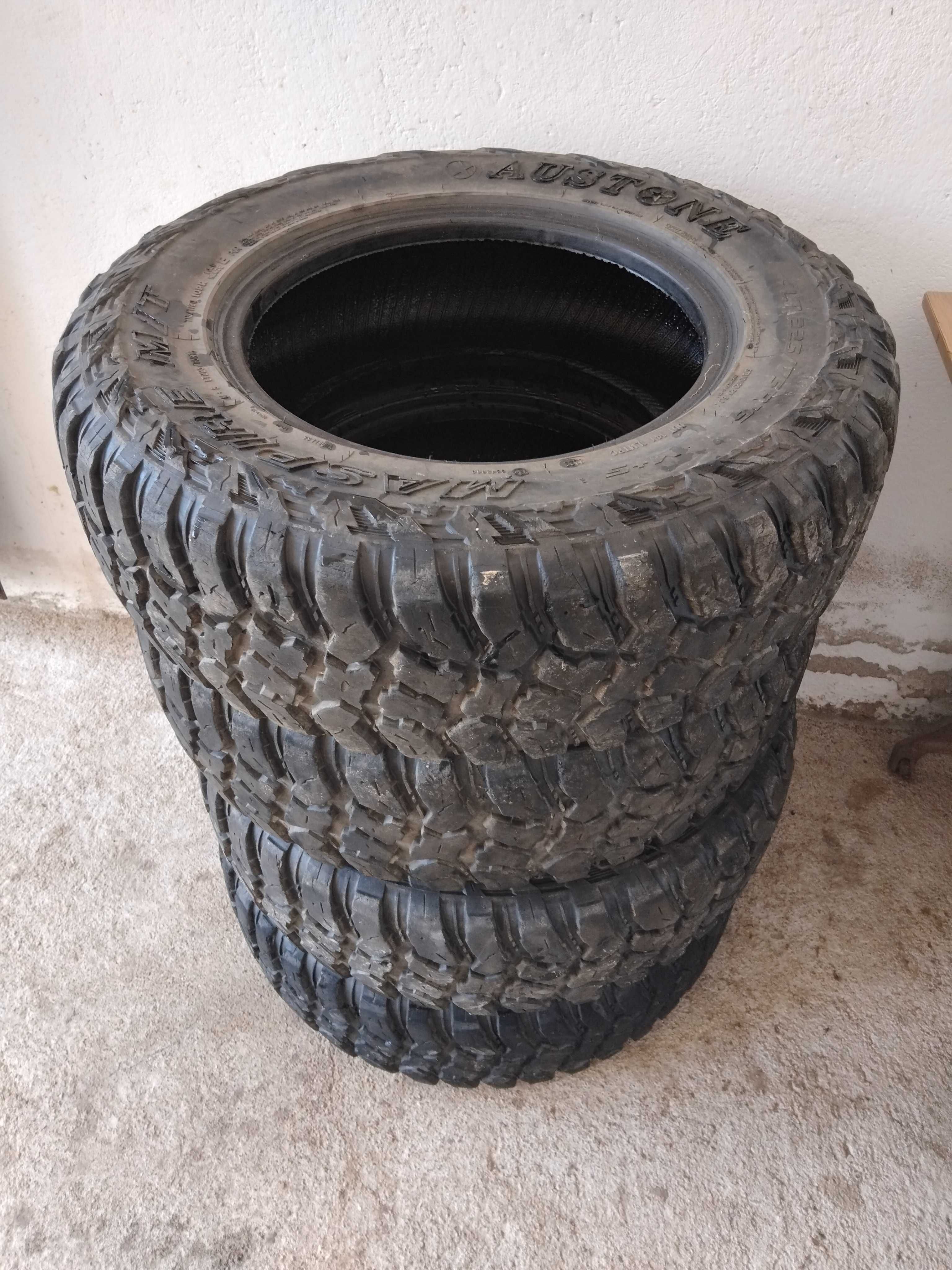 Гуми за джип 225/75/16