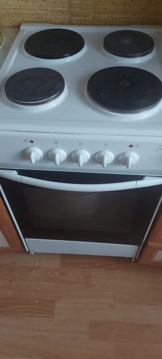 Продается плита электрическая