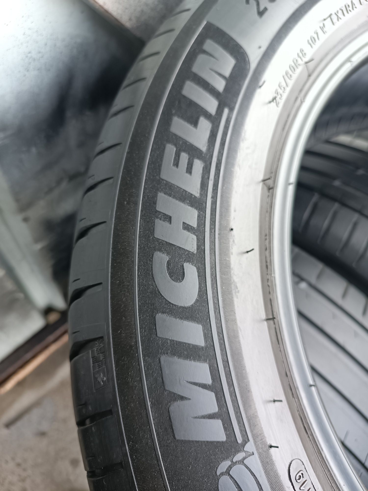 235/60/18 Michelin Дот 1119