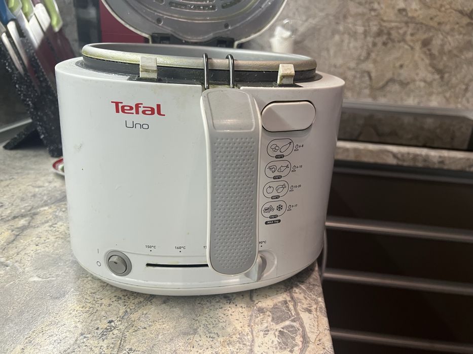 Фритюрник TEFAL FF203130