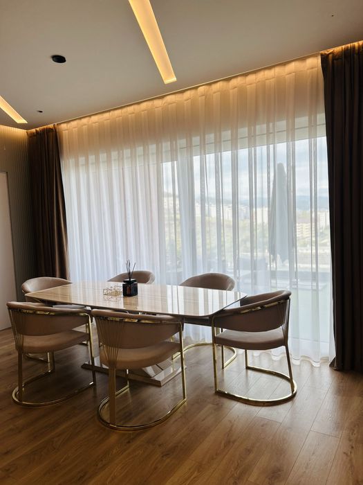 Penthouse Columna Residence