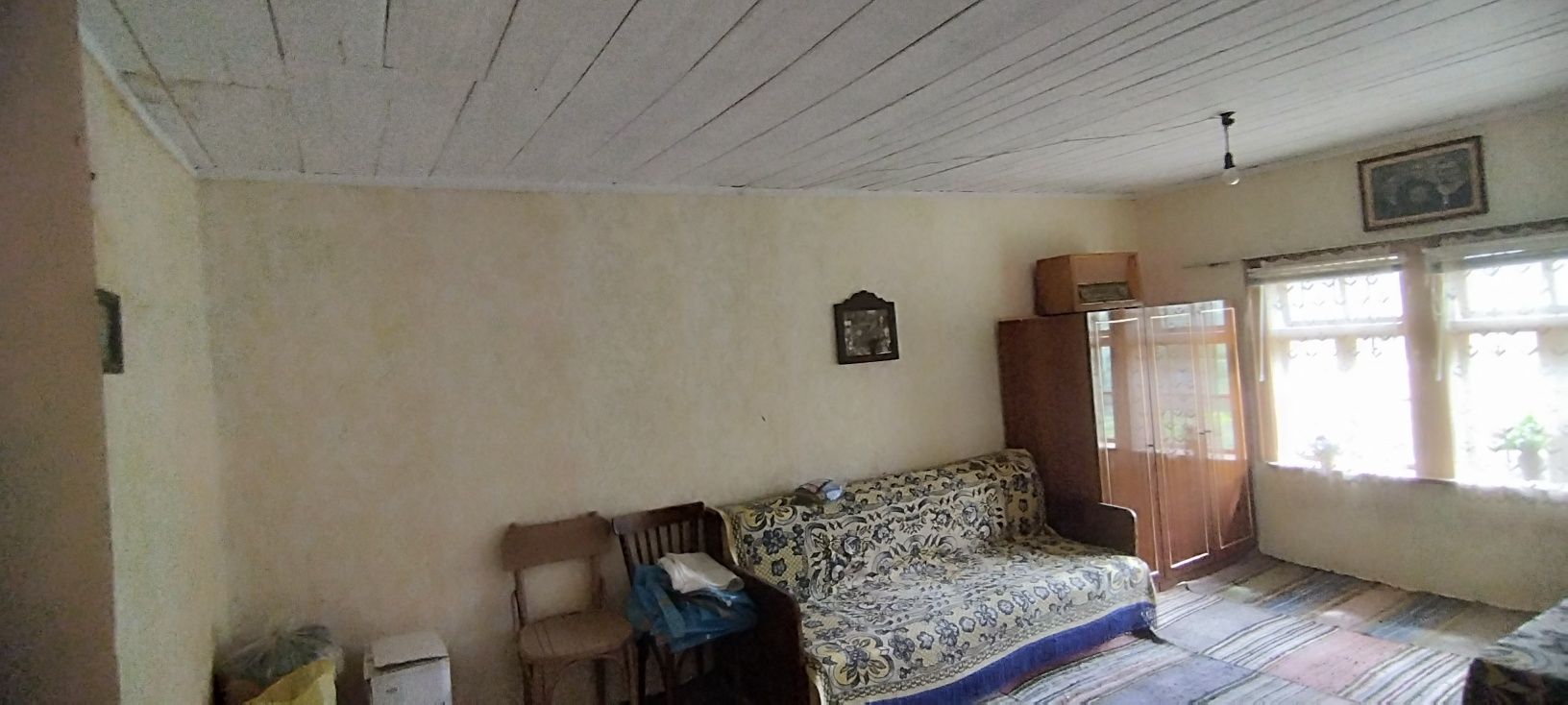 Продавам къща с двор, с. Срацимир