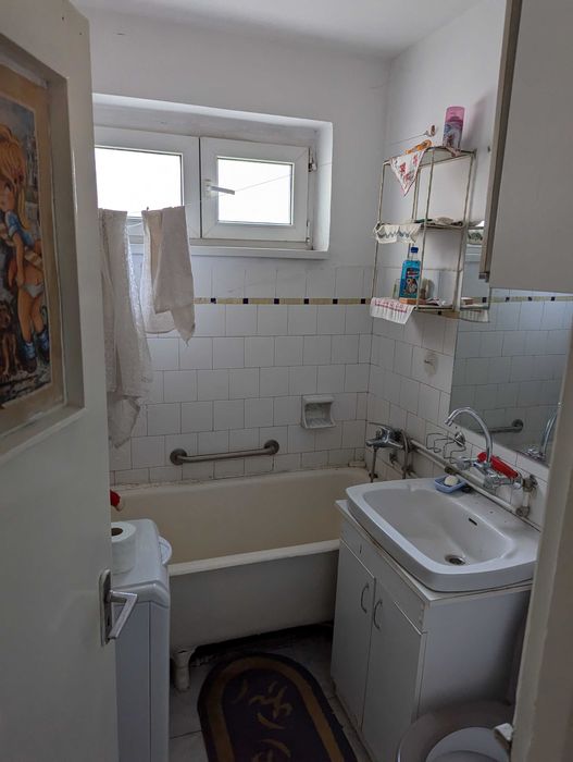 Apartament 3 camere - langa Crang