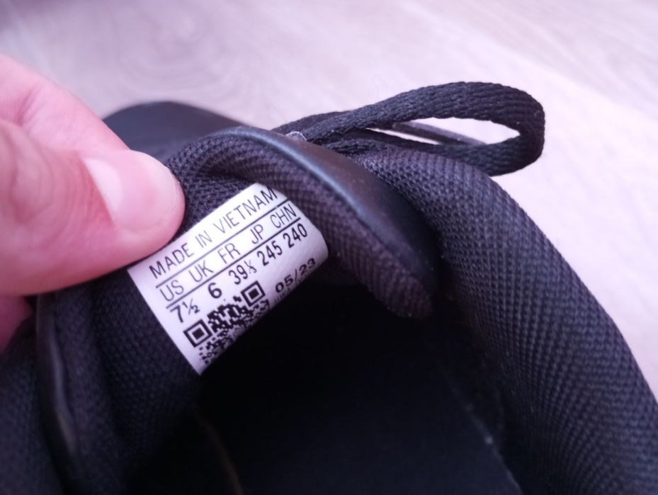 Оригинални маратонки Adidas