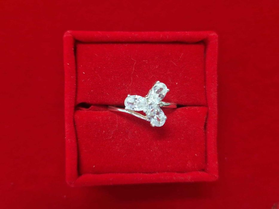 AG136,inel argint 925,nou/marcat, zirconiu alb, superb,reducere 20%