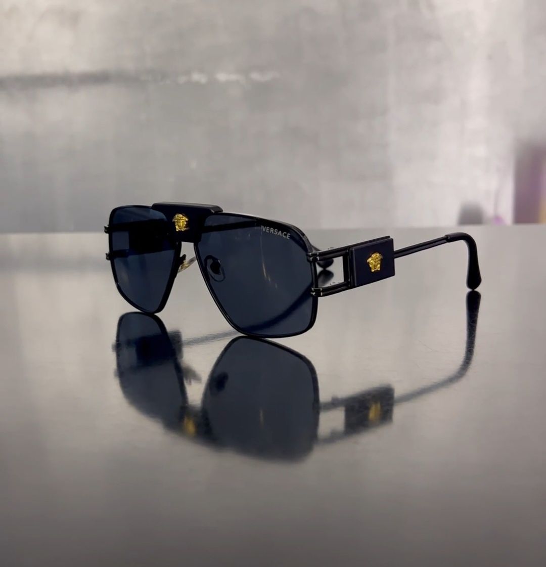 Унисекс слънчеви очила различни модели Versace