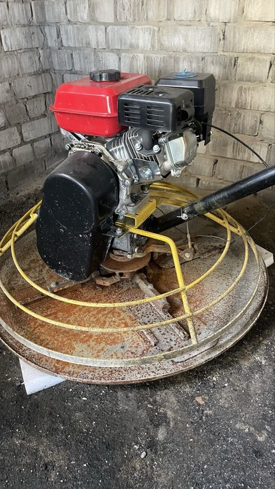 продам шлифовально-затирочную машинку