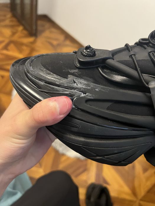 Balmain unicorn defecti