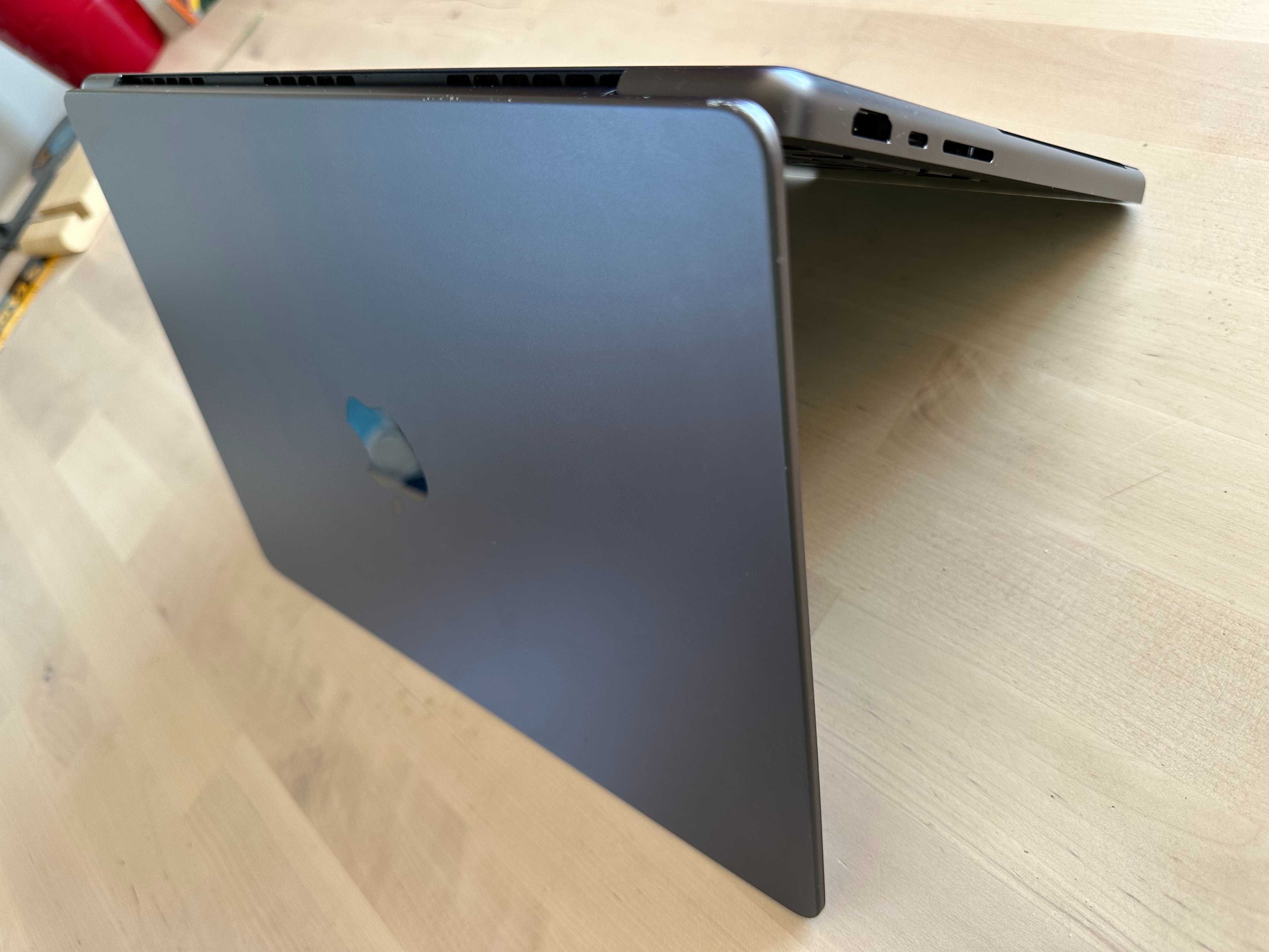 Apple Macbook Pro A3112 M4 14 инча 2024 г