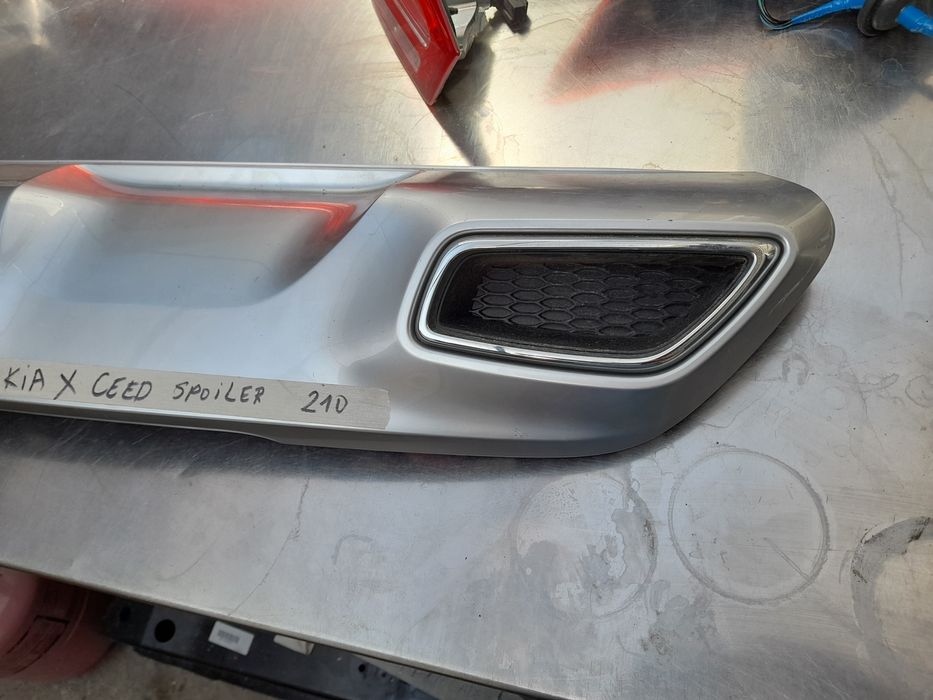 Броня задна  Спойлер киа Xсед Kia Xceed 100лв