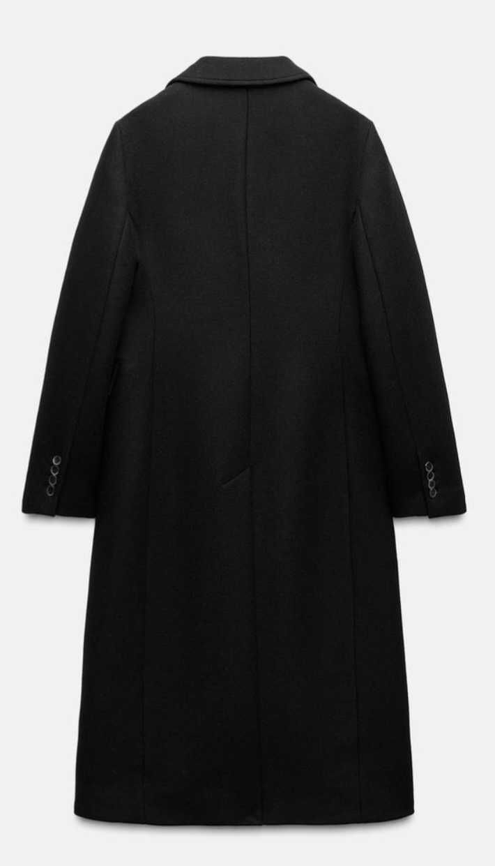 Бяло и черно палто от ZARA
