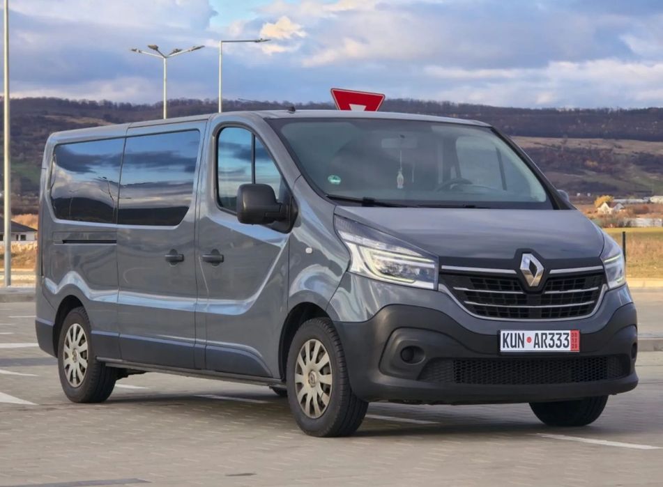 Renault Trafic 2.0 Dci 8+1 locuri