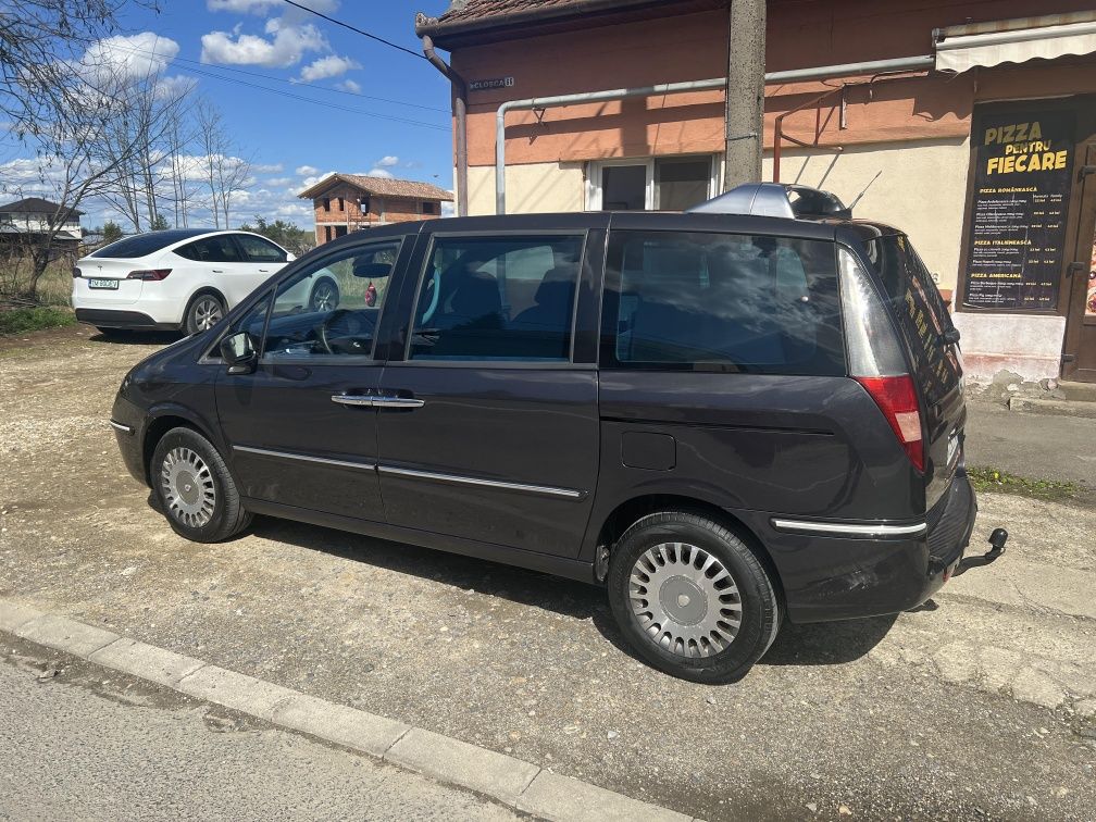 Vând Lancia phedra 2.2jtd