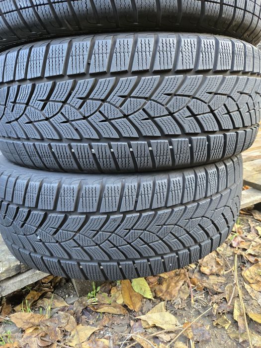 4бр. 215 55 18 Goodyear зимни.