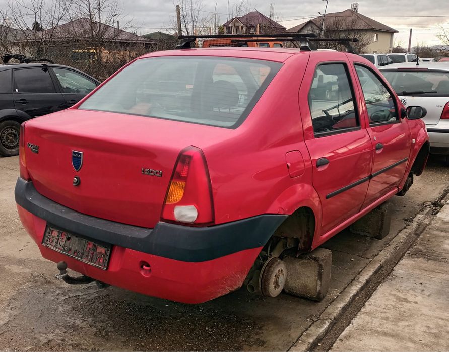 Dezmembrez Dacia Logan 1.5 dci 2005