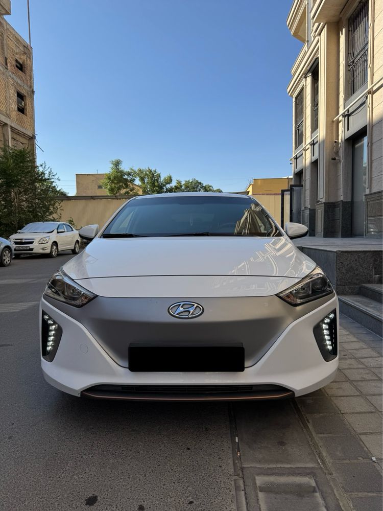 Hyundai ionic electric