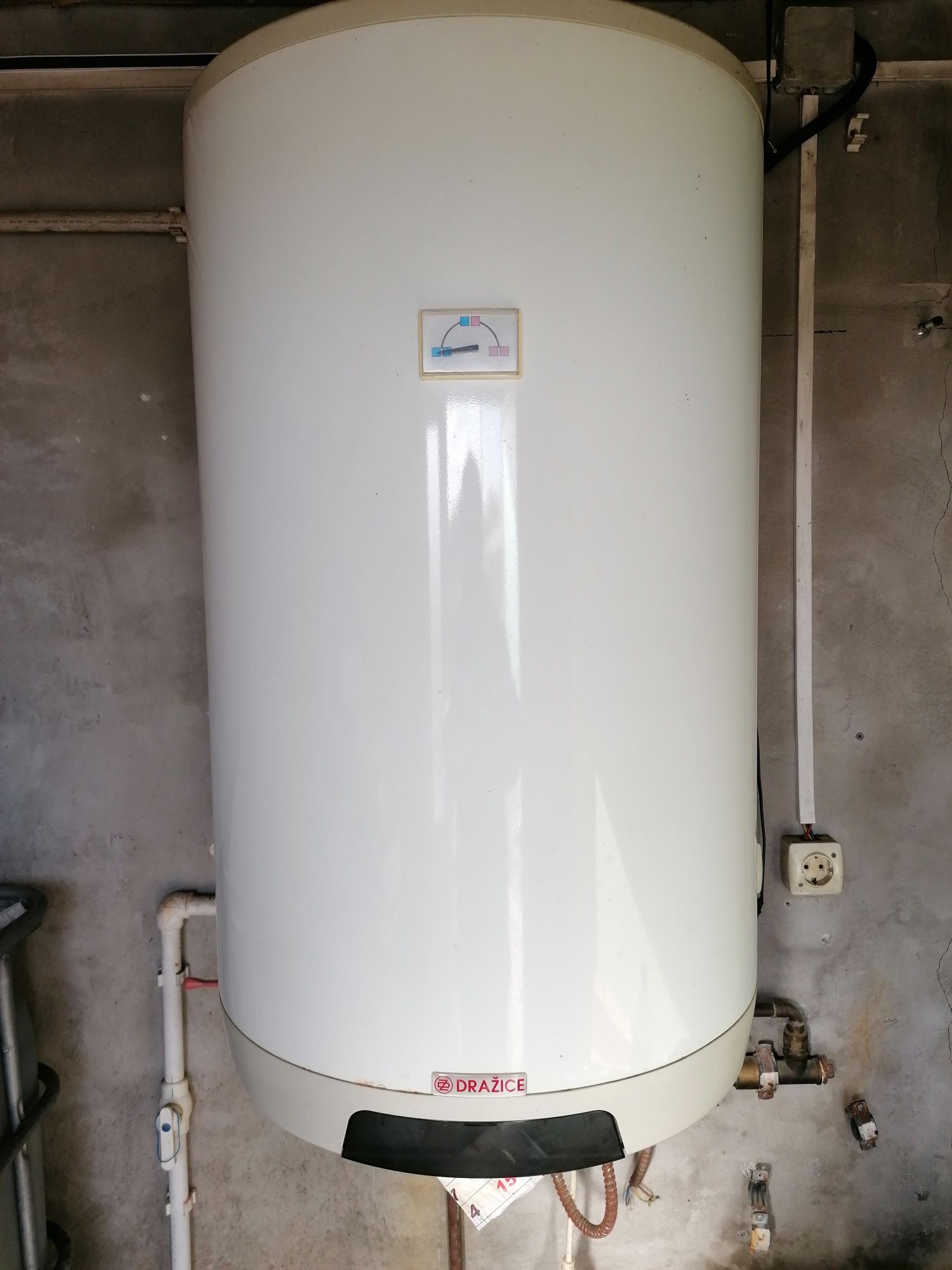 Vând boiler termoelectric Drazice 95 litri