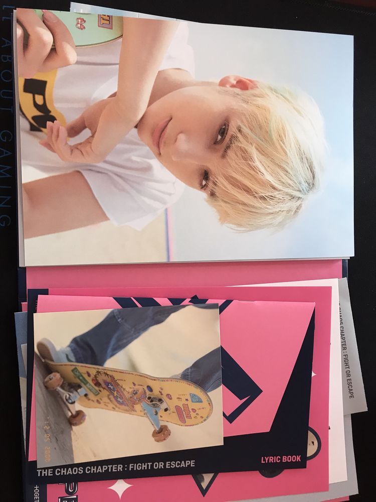 Album TXT Chaos Chapter: Fight or Escape