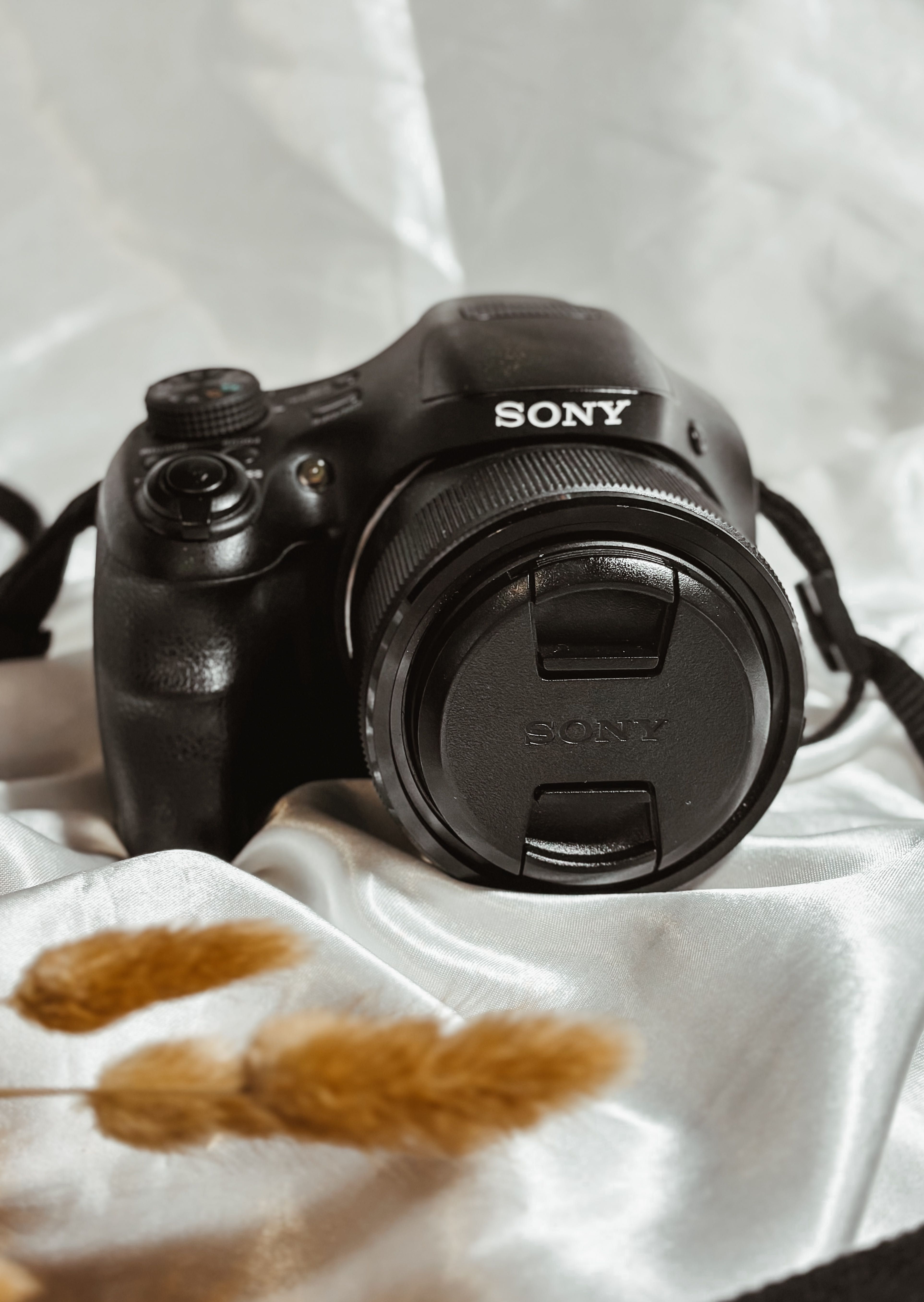 Sony Cyber-shot DSC-HX300 – 20.4MP, 50x Zoom, Full HD