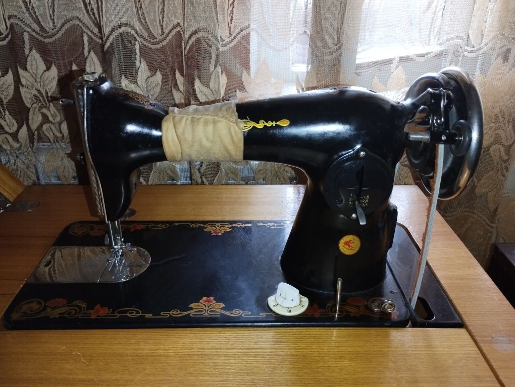 Швейная машинка 2М класса