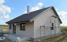 Case pe structura metalica învelite cu panou senwichi
