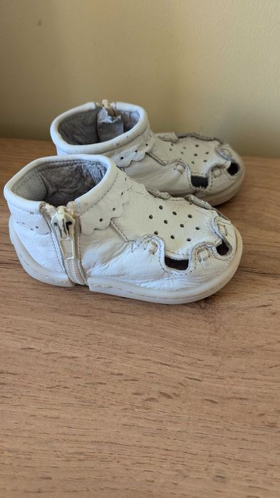 Обувки за прохождане Beko