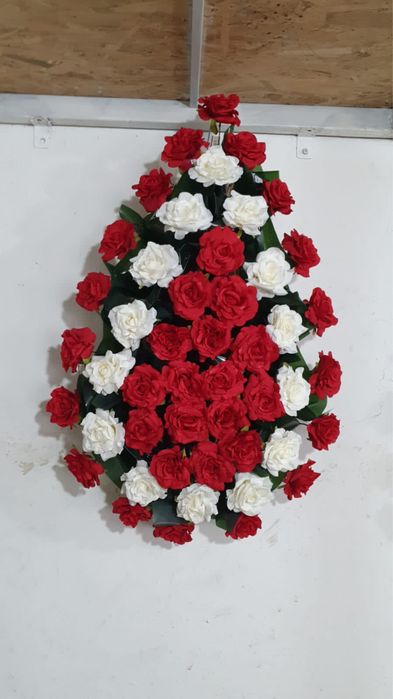 Coroane Funerare (Flori Naturale/Artificiale)