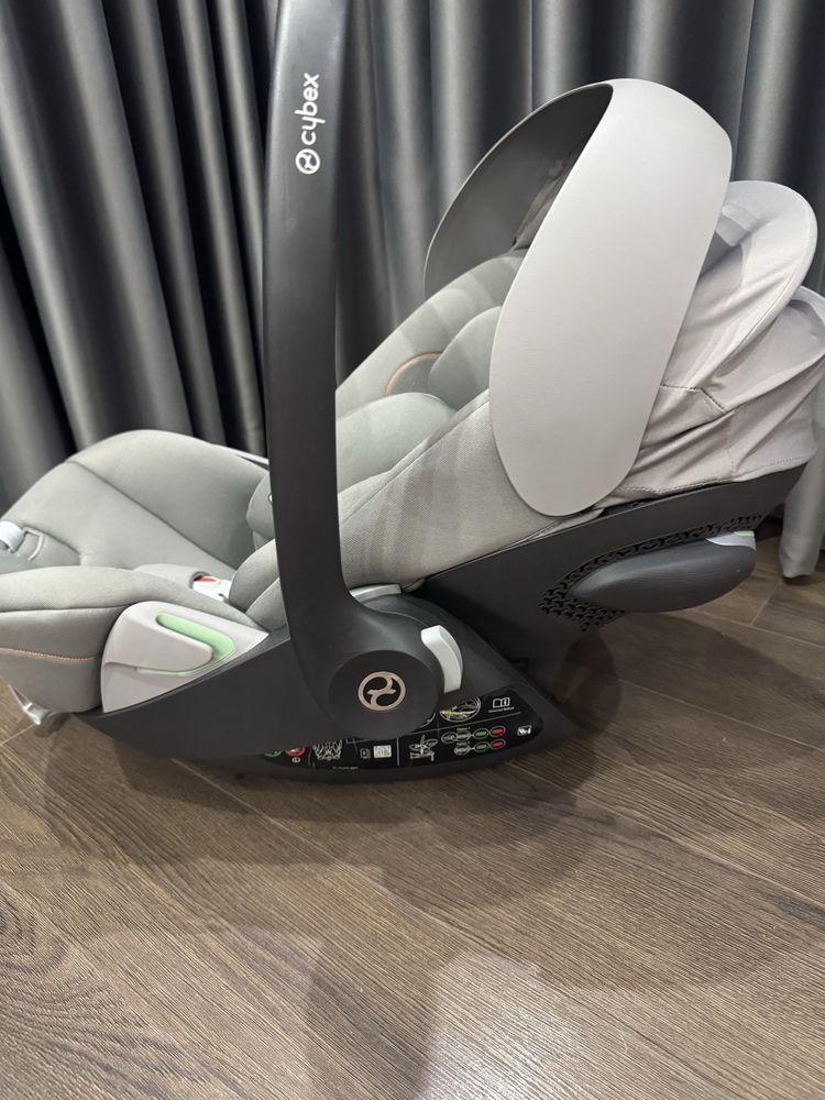 Стол за кола/кошница/ Cybex Cloud G