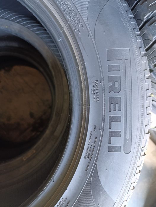 Anvelope de iarnă 215 65 17 Pirelli