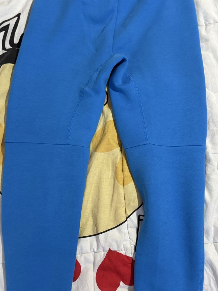 Nike tech fleece