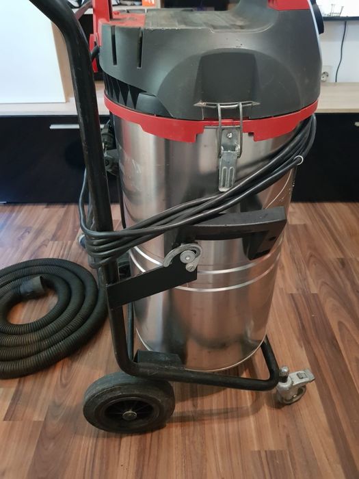 Starmix NSG uClean PA-1455,aspirator de apă cu pompă integrată.